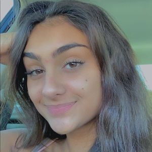 Meet your Posher, Hala